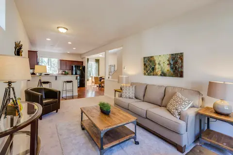 4 otaqlı yeni tikili, 165 m²